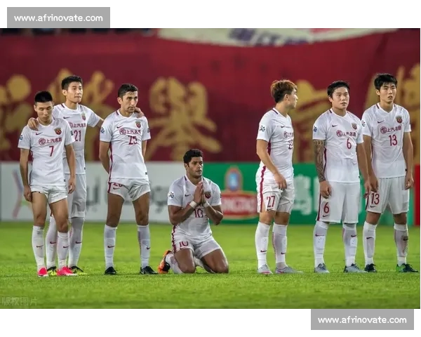 中超赛场激烈对决:最新比分动态与精彩瞬间回顾 中超赛场激烈对决:最新比分动态与精彩瞬间回顾